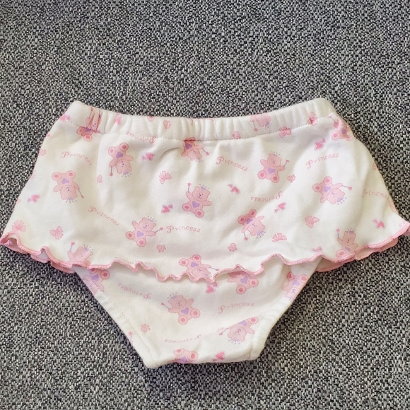 Adorable Baby Diaper Cover Ruffle Butt Size 3-6m - Picture 2 of 3